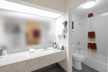 Room 16 of 33