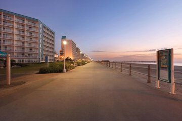 Surfbreak Virginia Beach Oceanfront an Ascend Collection Hotel