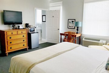Room 44 of 149