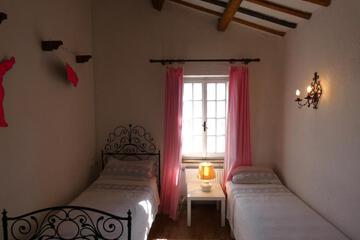 Photo 37