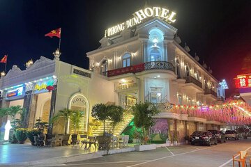 Front of property - evening/night