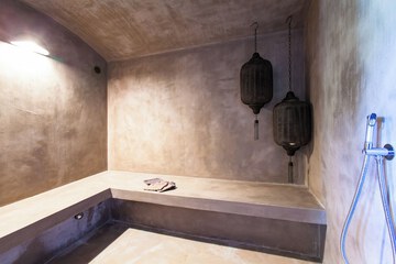 Steam room