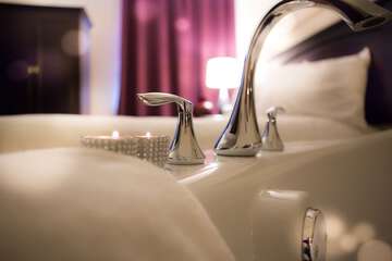 Jetted tub
