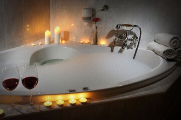 Jetted tub