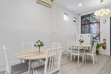 restaurant cafeteria