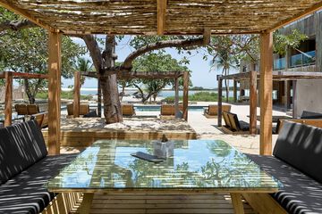 Beach bar