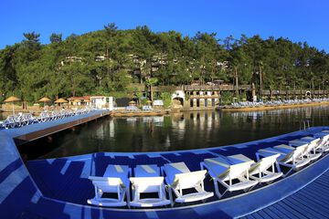 Sundeck