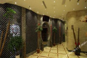 Photo 8