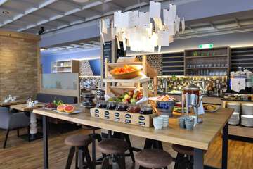 Breakfast area