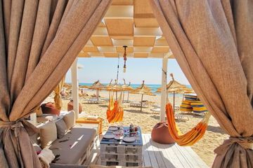 Beach bar