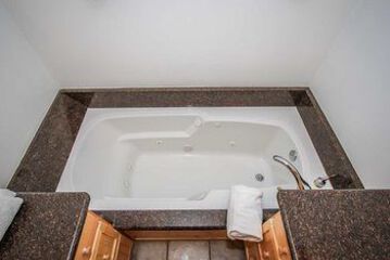 Jetted Tub