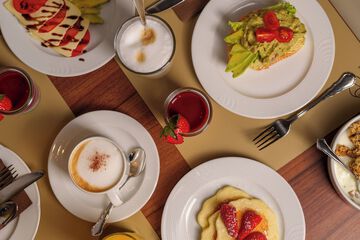 Breakfast meal