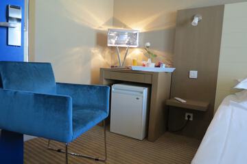 Room service - dining