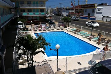 Surfside Motel