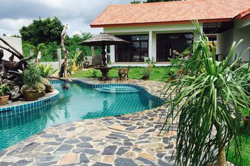 Natural pool