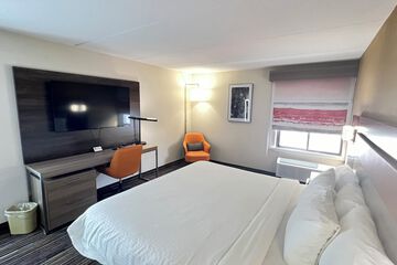 Room 10 of 10