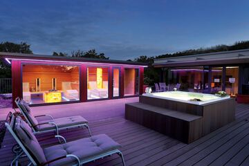 Rooftop pool