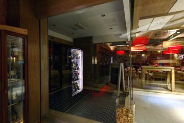 Vending machine