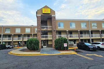 Studios & Suites 4 Less Charlotte