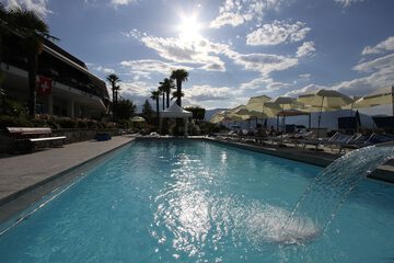 Exercise/lap pool