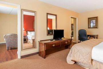 Room 14 of 34