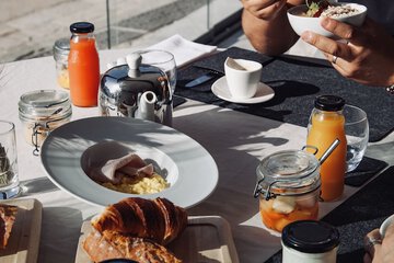 Breakfast meal