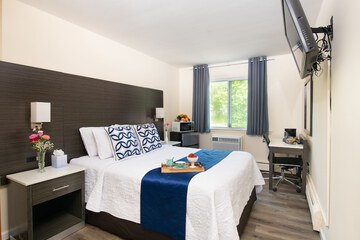 Room 9 of 15