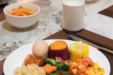 Breakfast meal