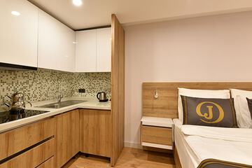 Private kitchenette