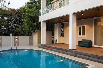 Private pool