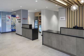 Check-in/check-out kiosk