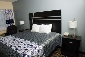 Room 8 of 30