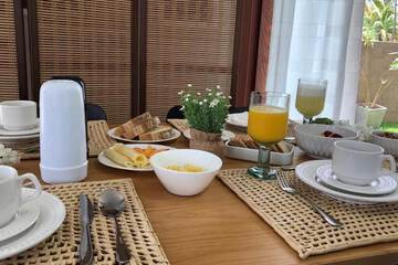 Breakfast meal
