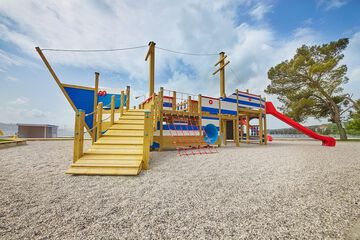 Children's play area - outdoor