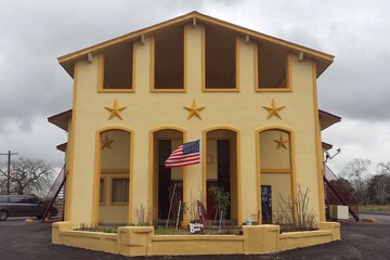 Carefree Inn Flatonia