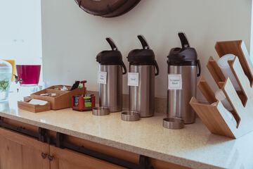 Breakfast/Coffee Service 40 of 56