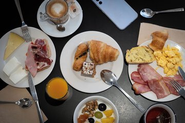 Breakfast meal