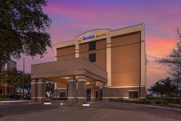 Comfort Suites DFW North / Grapevine