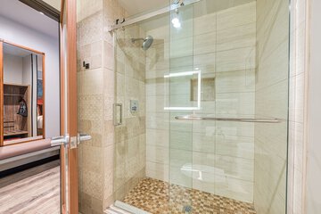 Bathroom shower