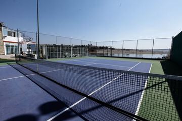 Tennis court