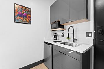 Private kitchenette