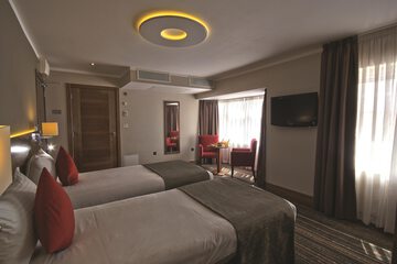 Photo 19