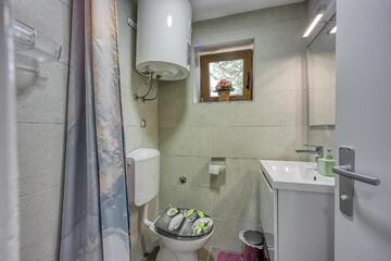Photo 52