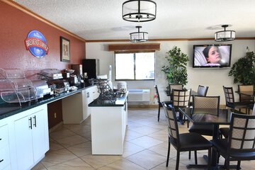 Breakfast/Coffee Service 35 of 36