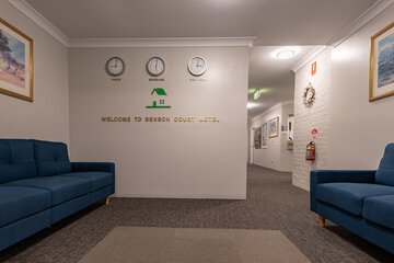 Check-in/check-out kiosk