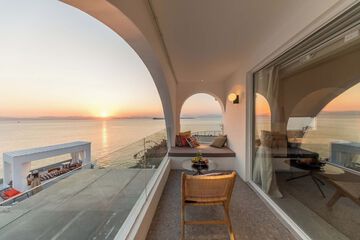 Beach/ocean view