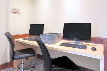 Photo 6
