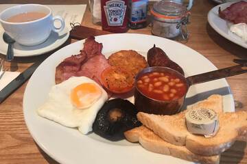 Breakfast meal