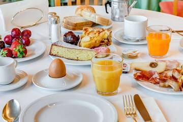 Breakfast area