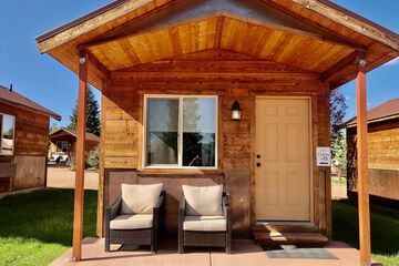 Mountain Ridge Cabins and Lodging